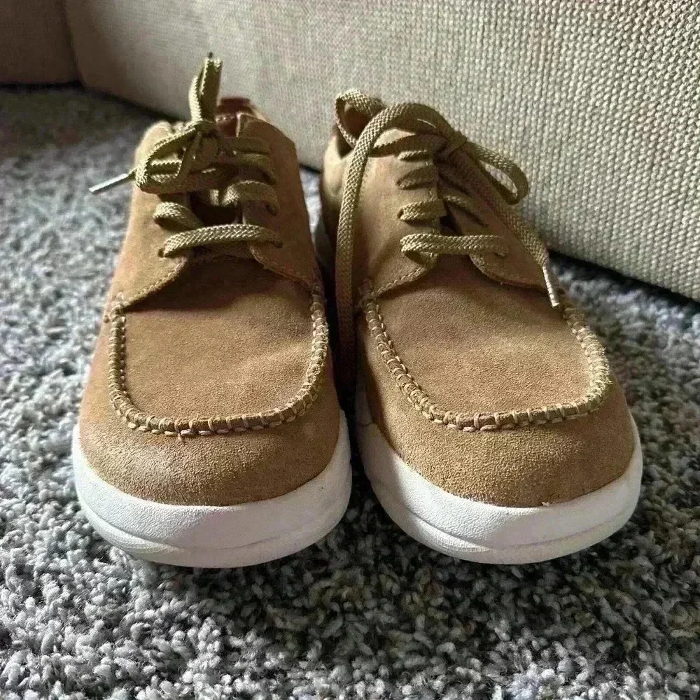 Clarks Mens Driftway Low Beige Leather Sneaker Moccasin Shoes Size 9.5